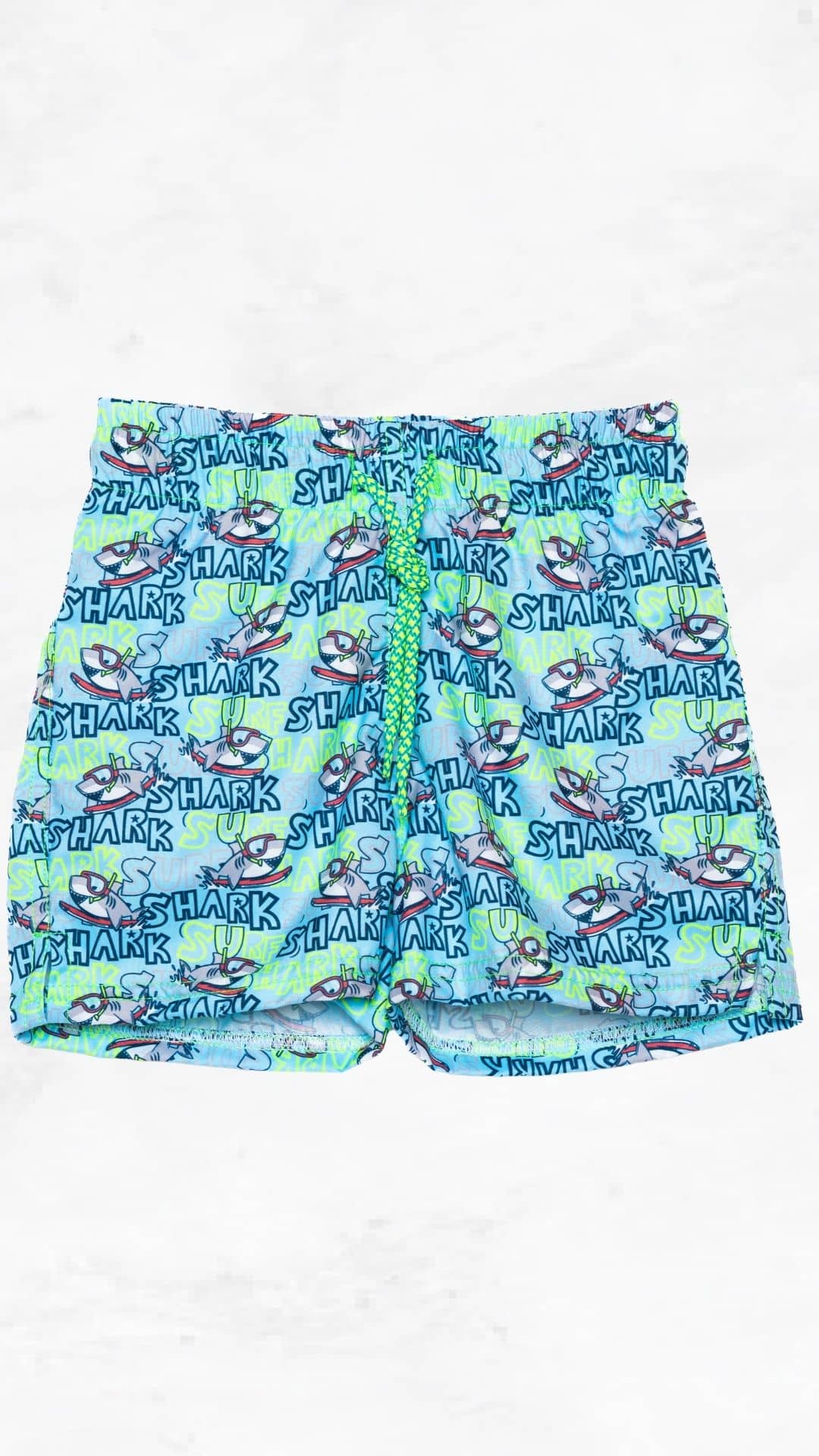 Παιδικό μαγιό βερμούδα με καρχαρίες Tortue, ιδανικό για την παραλία και το παιχνίδι στη θάλασσα.